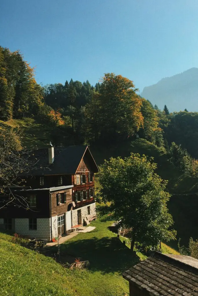 Schweizer Landhaus Wohneigentum nächste Generation