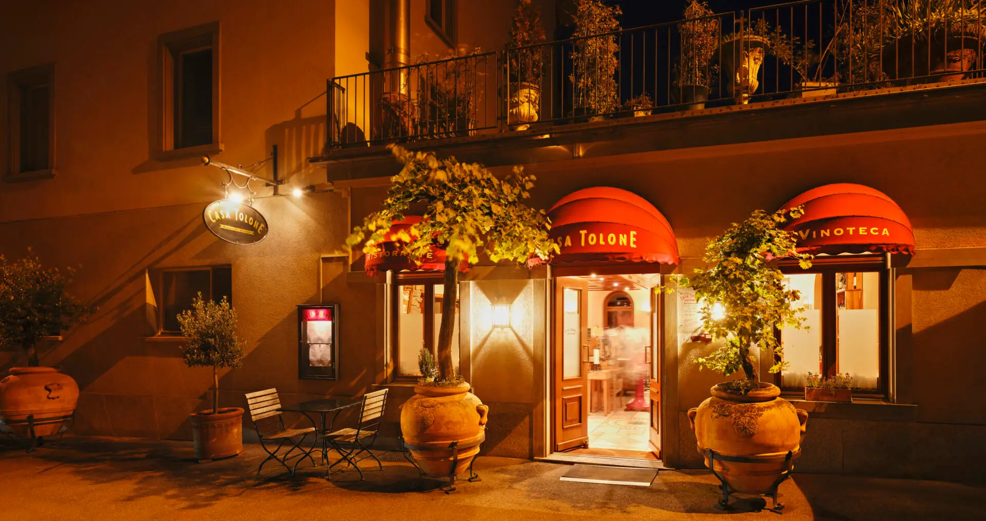 Casa Tolone Luzern Restaurant und Vinoteca am Abend