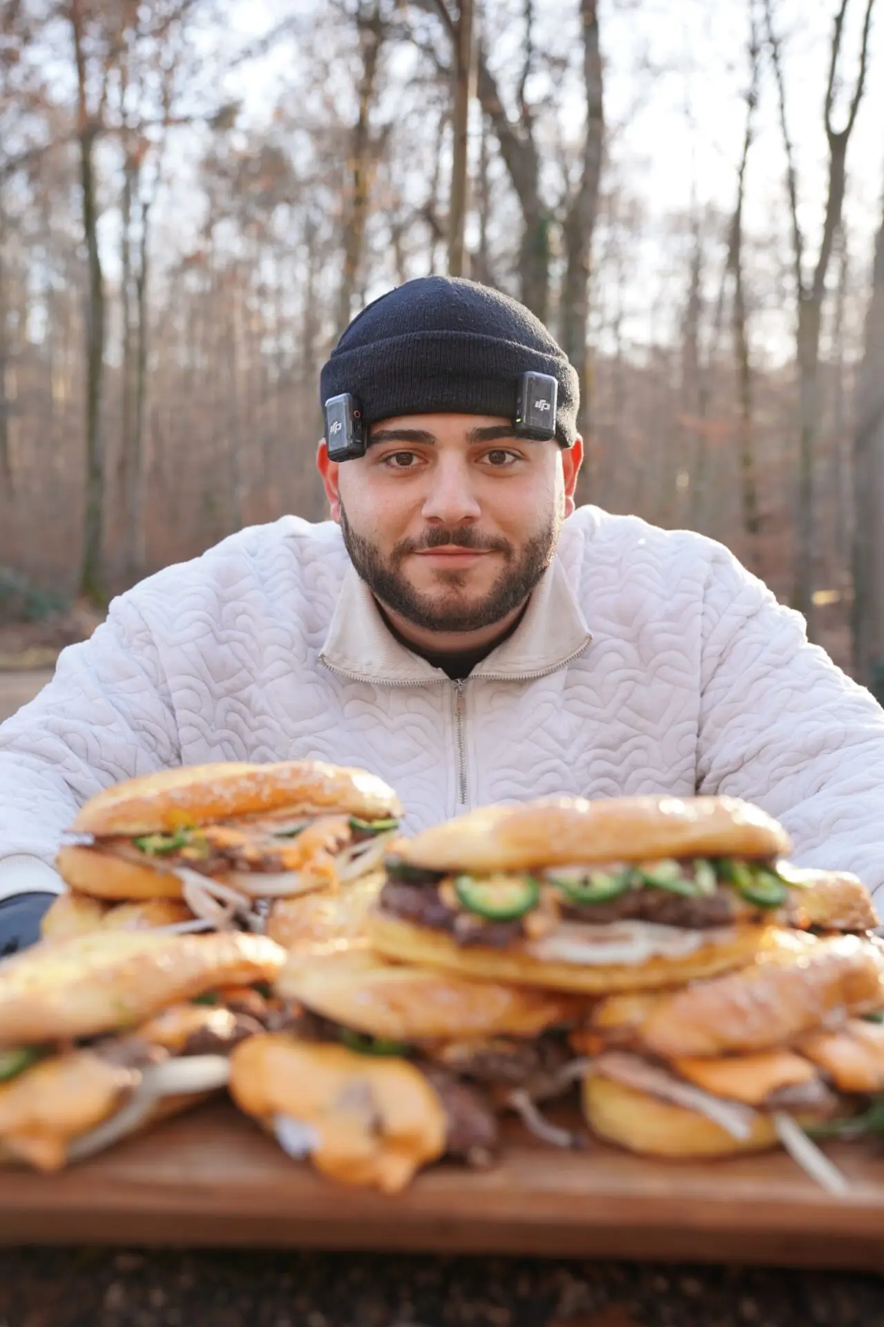 Ergin Dogan von fatkitchens beim Outdoor-Dreh
