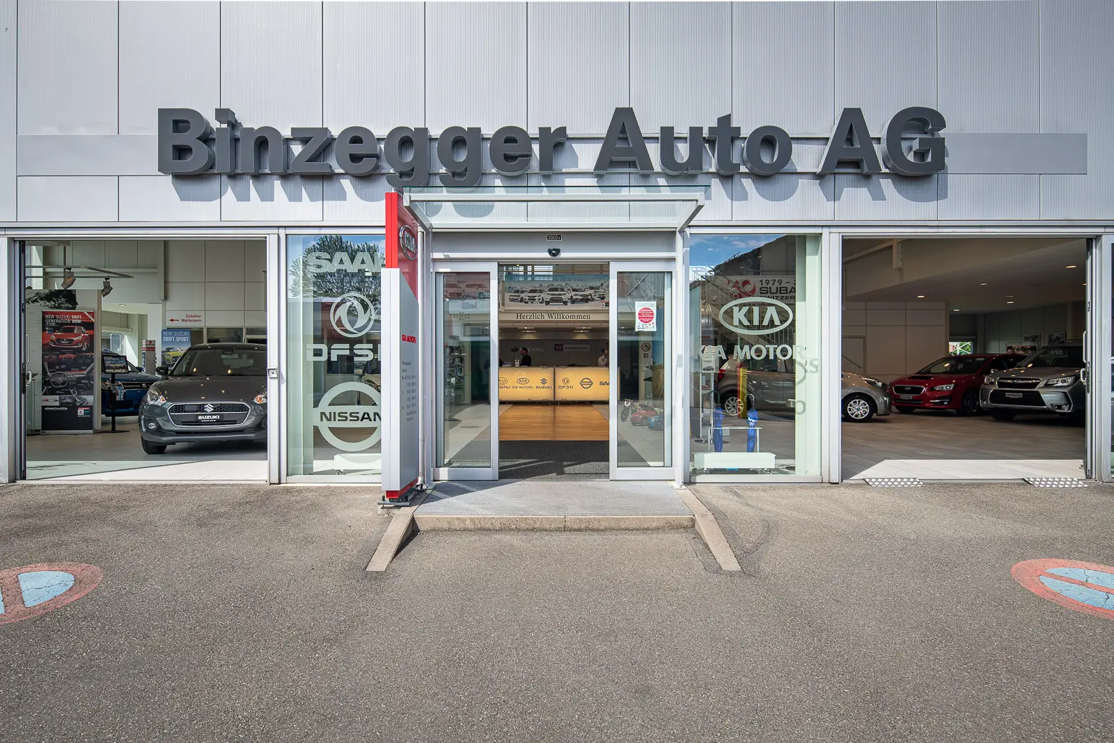 Aussenansicht der Binzegger Auto AG in Baar